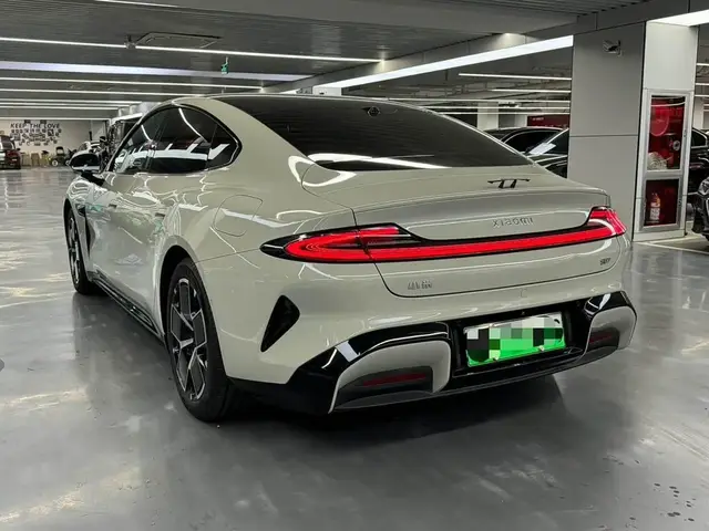 XIAOMI SU7 REAR-WHEEL 2024