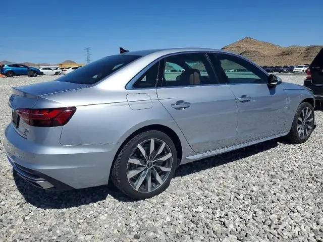 AUDI A4 PREMIUM PLUS 40 2022