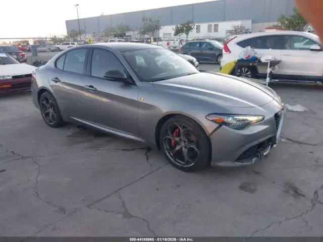 ALFA ROMEO GIULIA TI SPORT AWD 2018