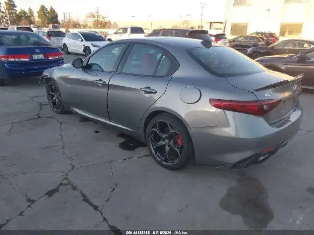 ALFA ROMEO GIULIA TI SPORT AWD 2018