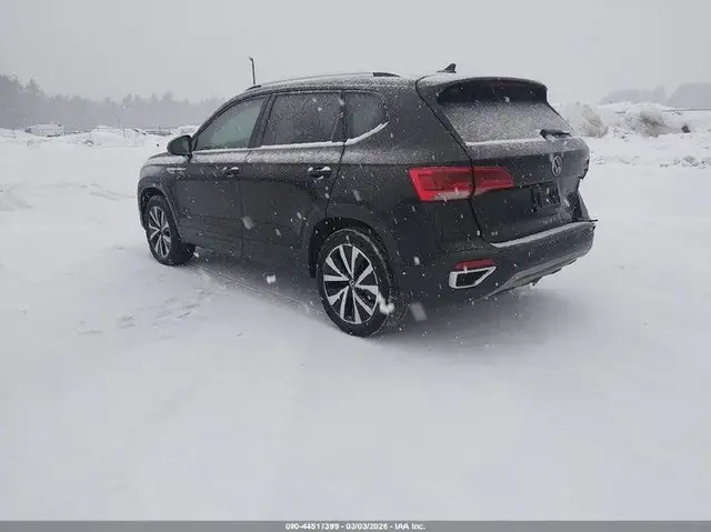 VOLKSWAGEN TAOS 2022