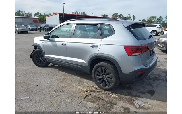 VOLKSWAGEN TAOS 2022