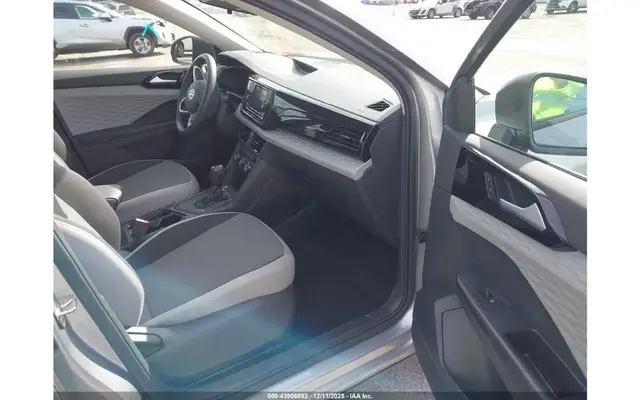 VOLKSWAGEN TAOS 2022