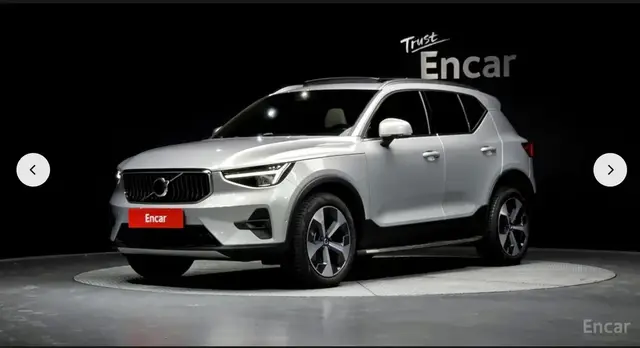 VOLVO XC40 B4 ULTIMATE BRIGHT 2022