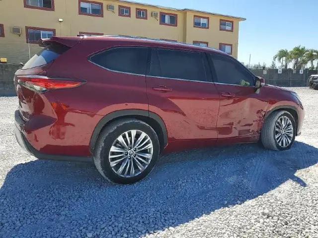 TOYOTA HIGHLANDER 2023