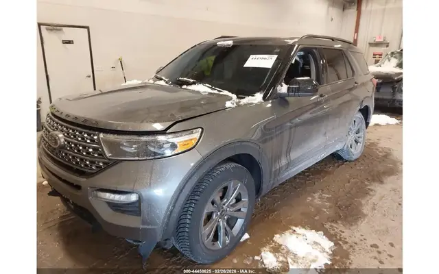 FORD EXPLORER XLT 2022