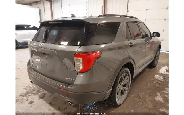 FORD EXPLORER XLT 2022