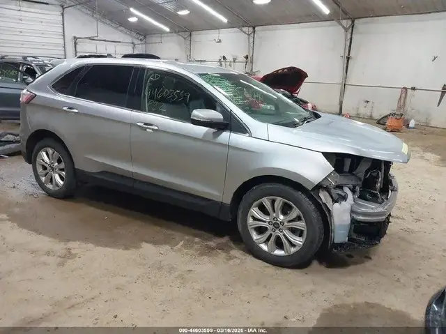 FORD EDGE TITANIUM 2022