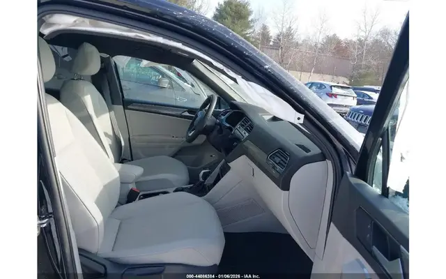 VOLKSWAGEN TIGUAN 2024