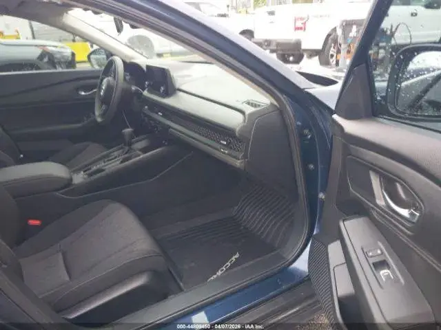 HONDA ACCORD EX 2024