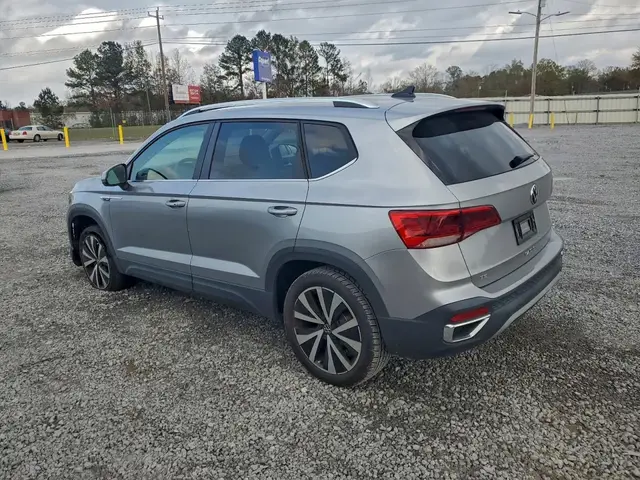 VOLKSWAGEN TAOS SE 2022