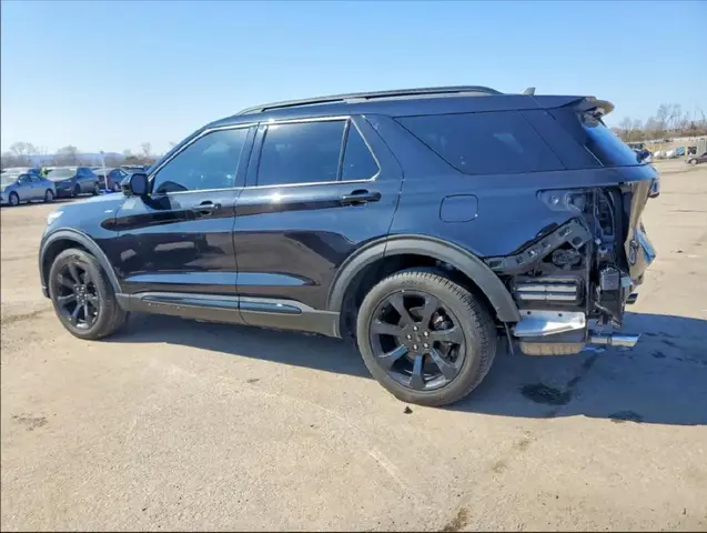 FORD EXPLORER ST-LINE 2022