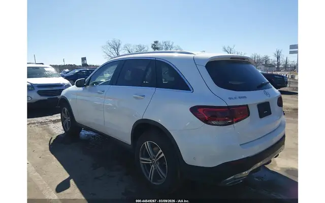 MERCEDES-BENZ GLC 300 2022