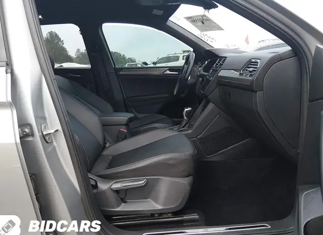 VOLKSWAGEN TIGUAN 2022