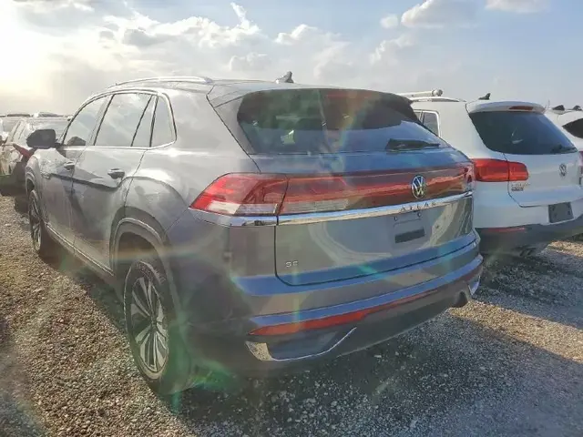 VOLKSWAGEN ATLAS CROSS SPORT SE 2025