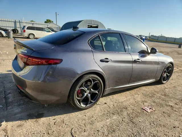 ALFA ROMEO GIULIA 2017