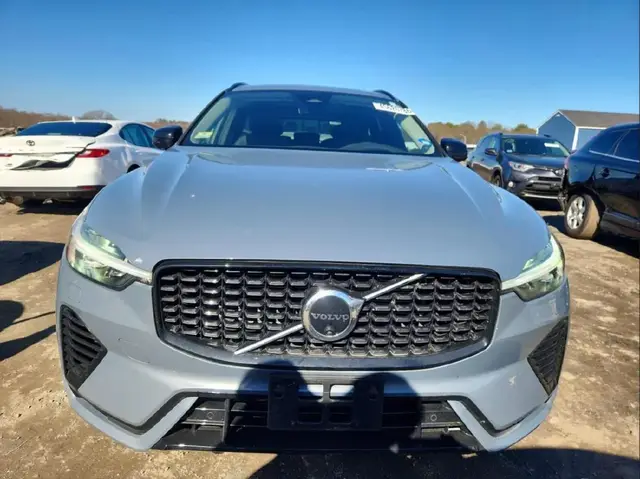 VOLVO XC60 ULTIMATE 2024