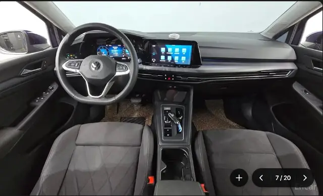 VOLKSWAGEN GOLF 8TH GENERATION 2 2022