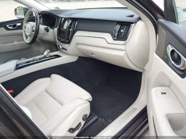 VOLVO XC60 B5 INSCRIPTION 2022