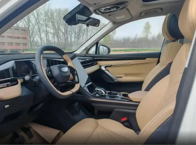 GEELY BOYUE L PREMIUM 2023