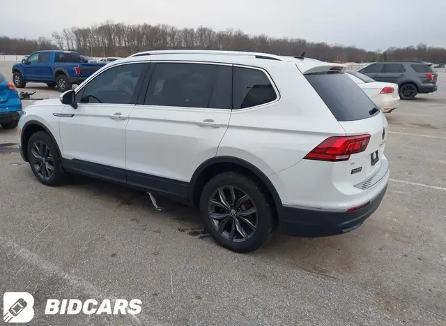 VOLKSWAGEN TIGUAN 2.0T SE 2023