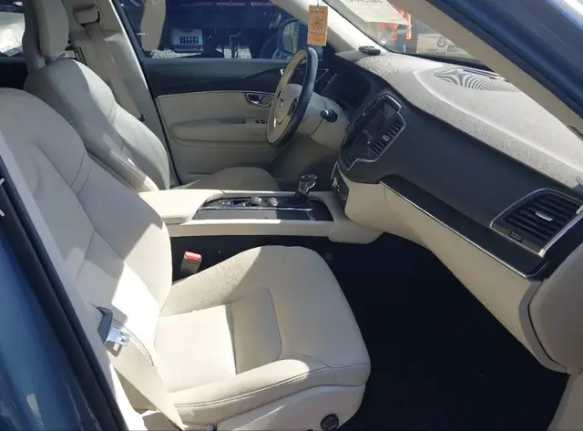 VOLVO XC90 T5 MOMENTUM 7 2020