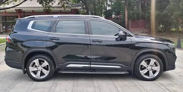 GEELY OKAVANGO 2023