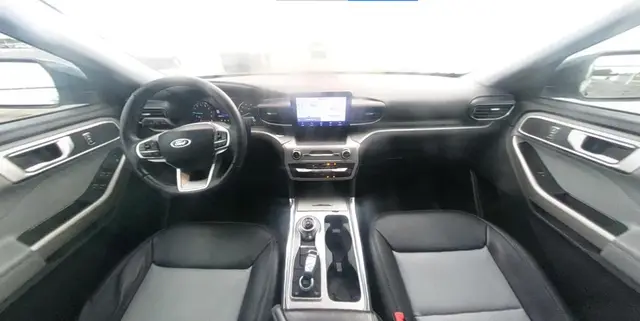 FORD EXPLORER XLT 2022