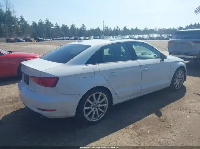 AUDI A3 PREMIUM 2015