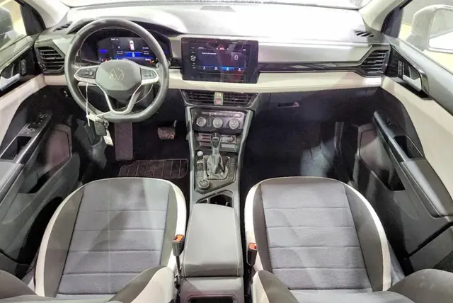 VOLKSWAGEN TAOS S 2025