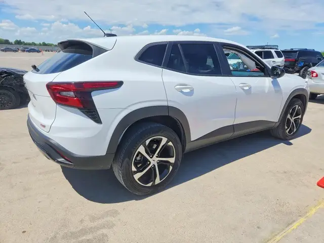 CHEVROLET TRAX 2024