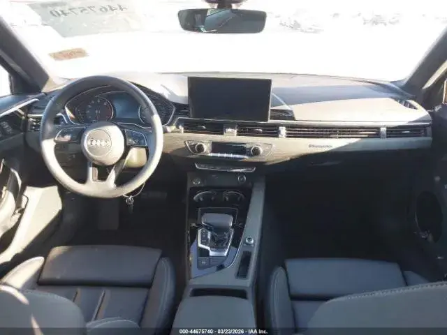 AUDI A4 PREMIUM 2023