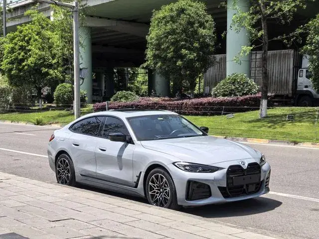 BMW I4 2023