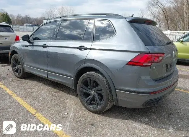 VOLKSWAGEN TIGUAN SE 2022