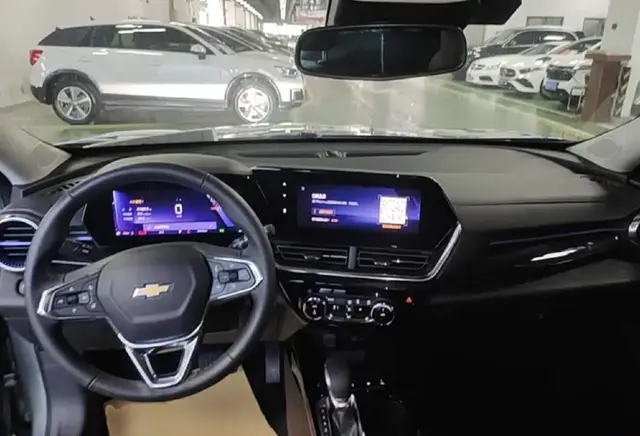 CHEVROLET TRAX 2023