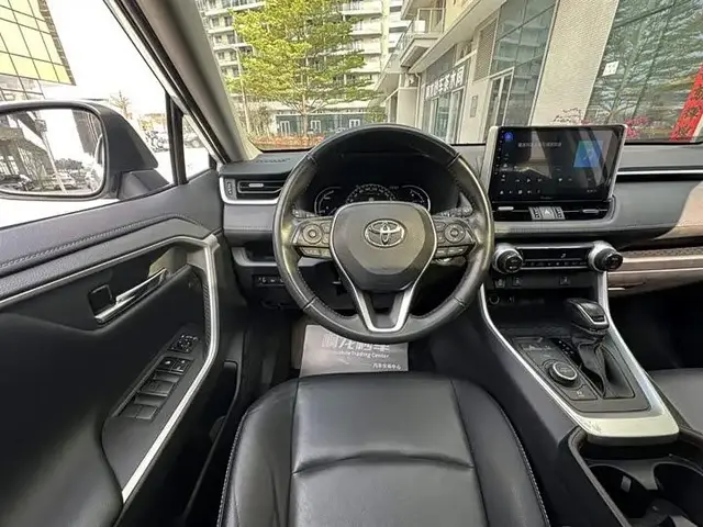 TOYOTA RAV4 2022