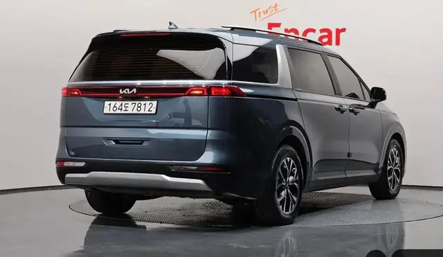 KIA CARNIVAL 2021