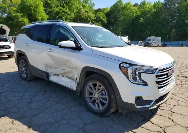 GMC TERRAIN SLT 2023