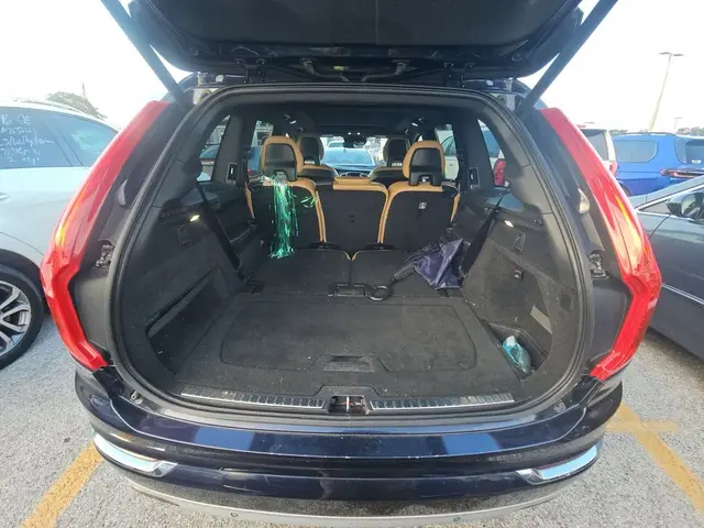 VOLVO XC90 T6 INSCRIPTION 7-PASSENGER 2017