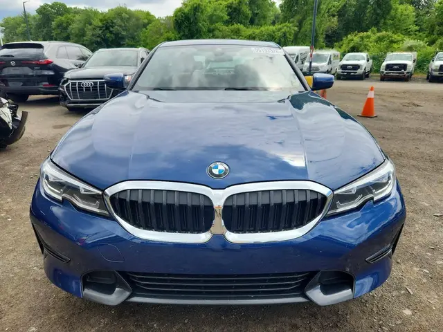 BMW 330XI 2022
