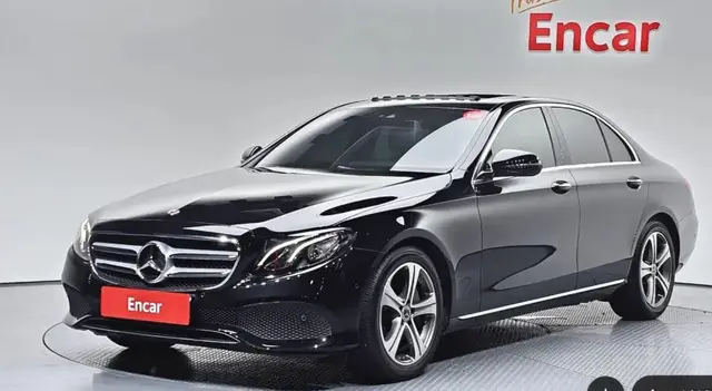 MERCEDES-BENZ E-CLASS 2019