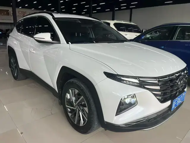 HYUNDAI TOYOTA L 2023
