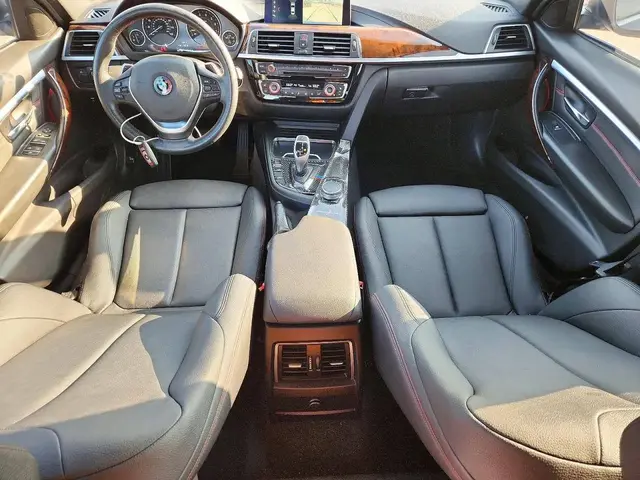 BMW 330I 2017