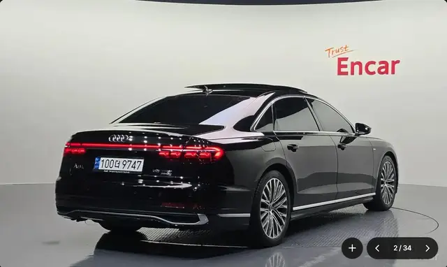 AUDI A8 2022