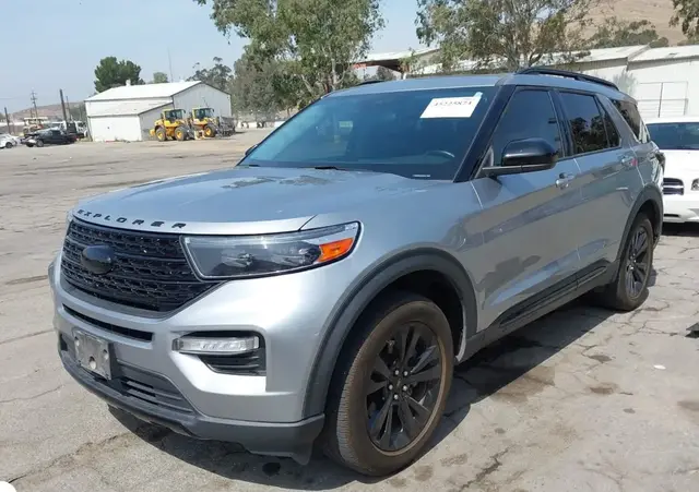 FORD EXPLORER XLT 2023