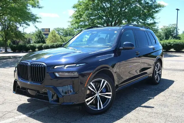 BMW X7 SPORTS ACTIVITY VEHICLE 2023