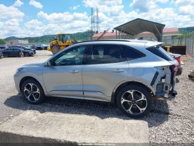 FORD ESCAPE ST-LINE SELECT 2023