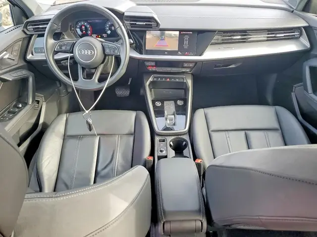 AUDI A3 PREMIUM 2023