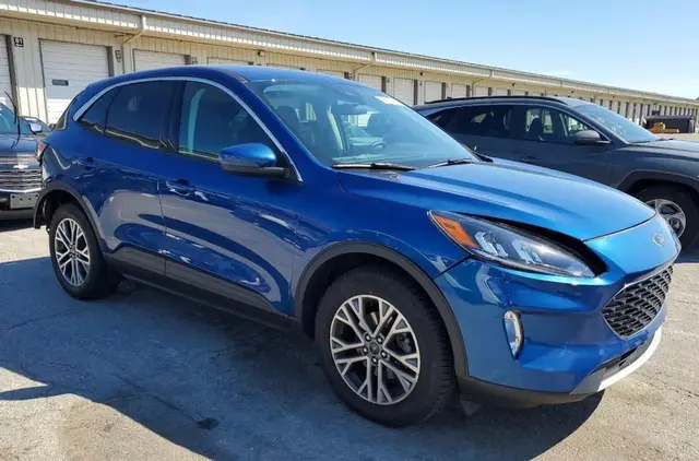 FORD ESCAPE SEL 2022