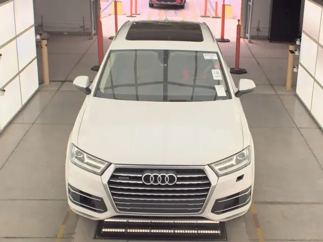 AUDI Q7 PREMIUM 2017